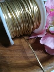 Šňůra z eko kůže 1,5 mm zlatá