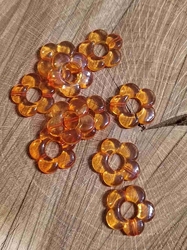 Plastové korálky kytička 19 mm oranžová