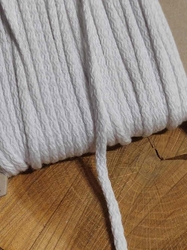 Šňůra oděvní bavlněná 4 mm barva bílá