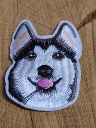 Nažehlovačka pes husky